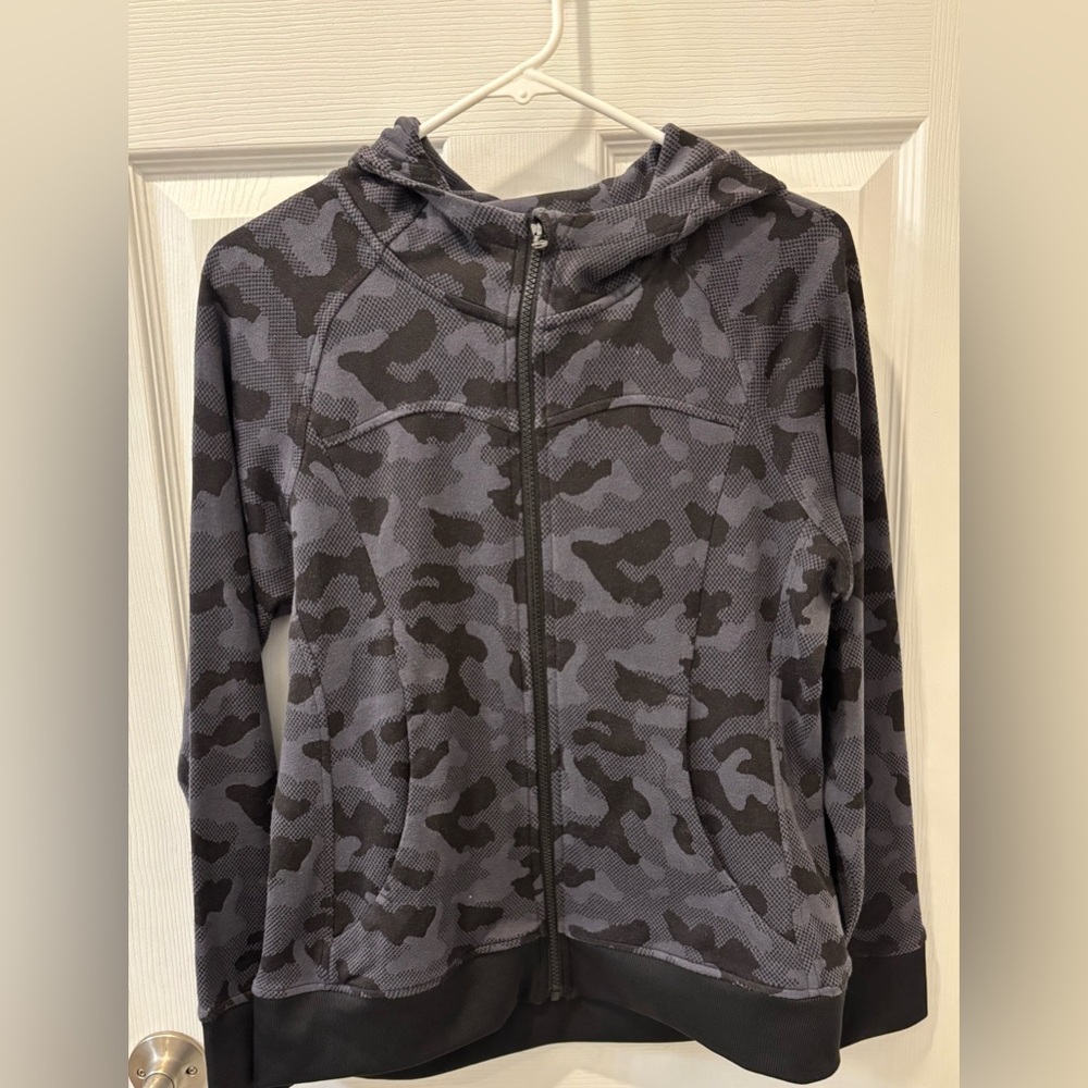 Zyia Active Hooded Full Zip Camouflage Sweatshirt